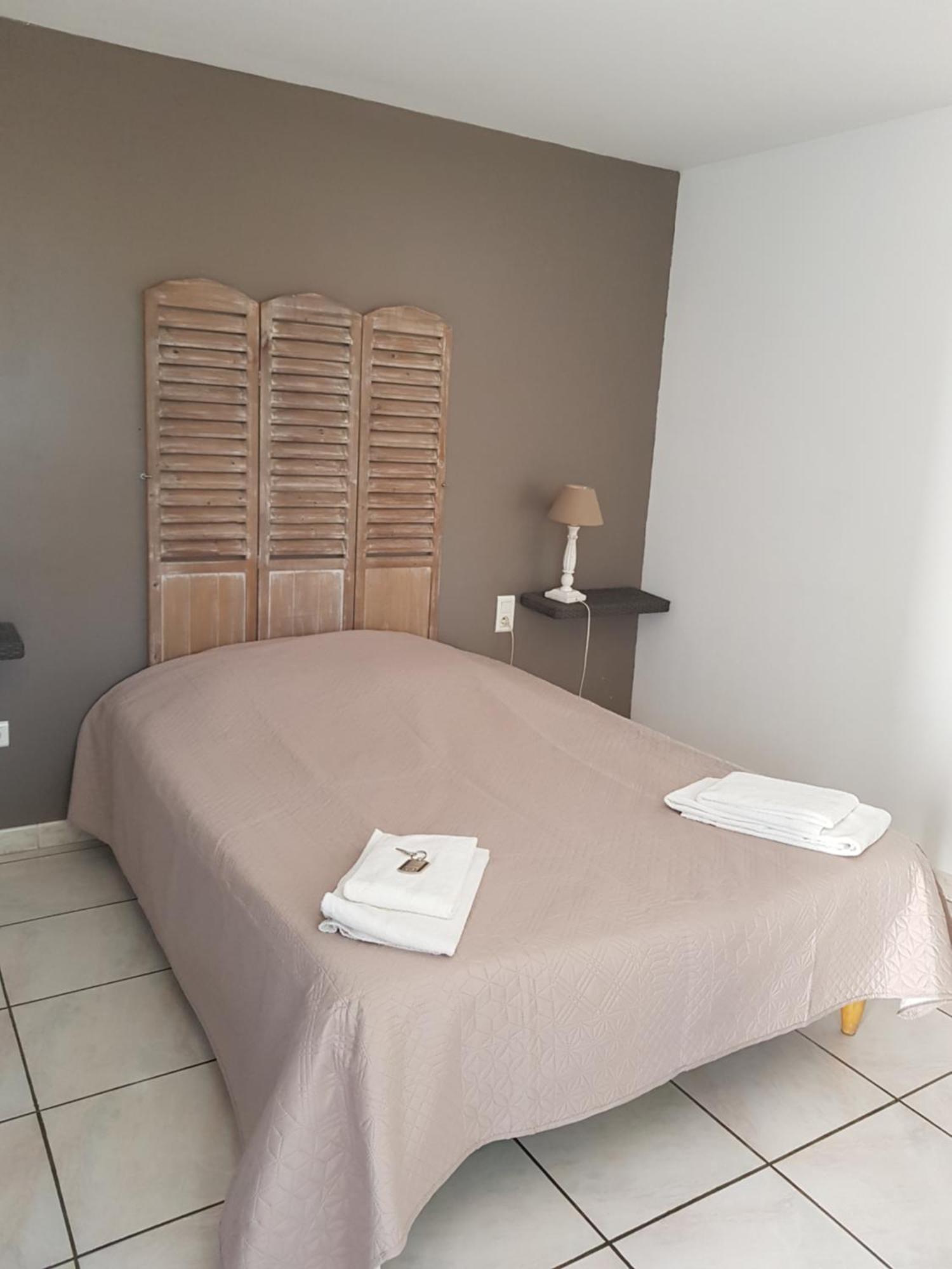 Le Mas De Mon Pere Saintes-Maries-de-la-Mer Room photo