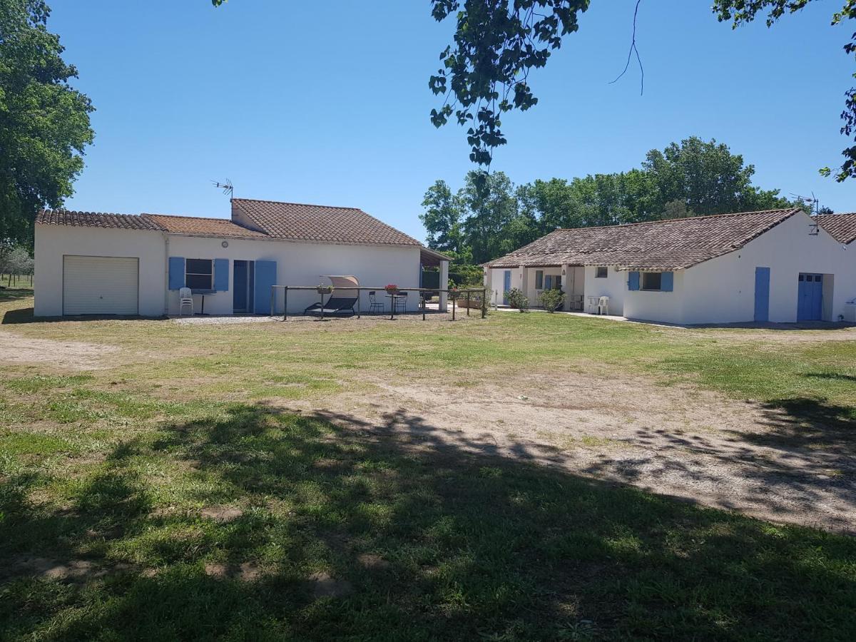 Le Mas De Mon Pere Saintes-Maries-de-la-Mer Exterior photo